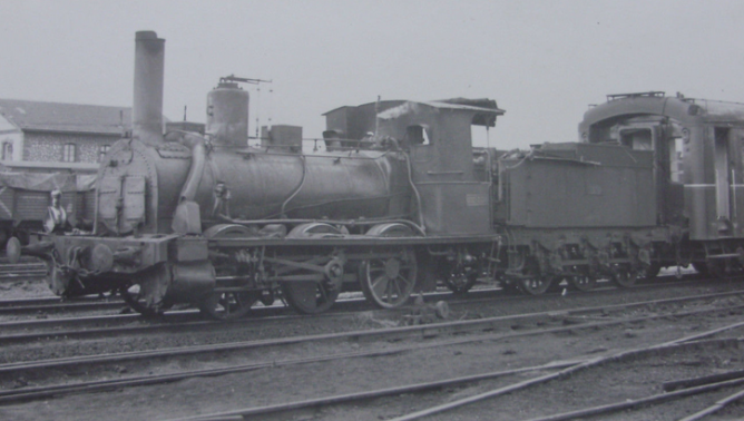 Norte , locomotora EL DARRO (Renfe 040-2174)