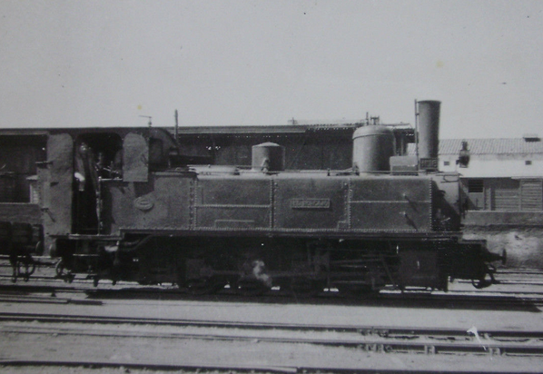 Peñarroya a Puertollano , locomotora nº 18 , c. 1960, fondo Gustavo Reder