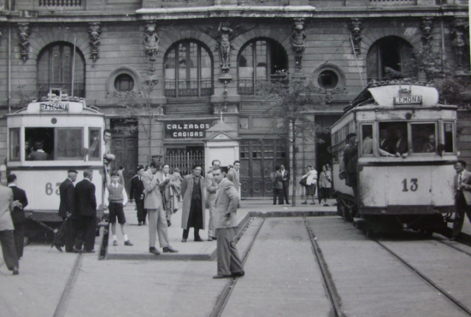 Tranvias de Bilbao, unidades 63 y 13, año 1953, fotografo desconocido