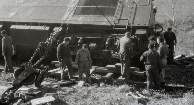 Accidente de la locomotora Creusot 1152, linea de Amorebieta a Bermeo (11) , foto Galeria Mendoza
