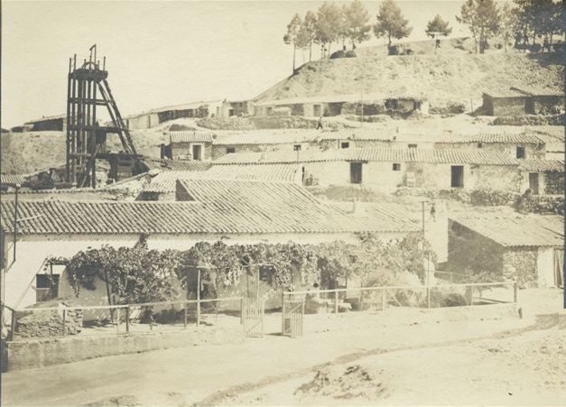 Castillete y poblado de San Miguel, fondo La Factoria