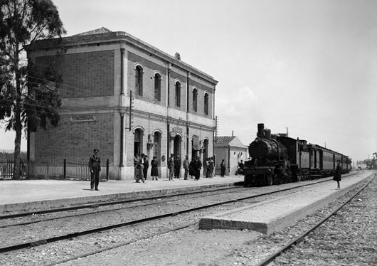 Estación de Torredembarra, c.1930, Coleccion Thomas, IEFC-ACM -3-106
