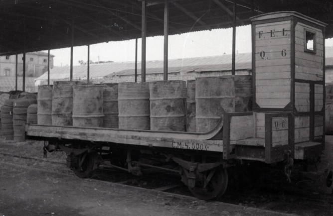 Ferrocarril Electrico de La Loma, plataforma de carga con garita guardafrenos, foto M. Salinas