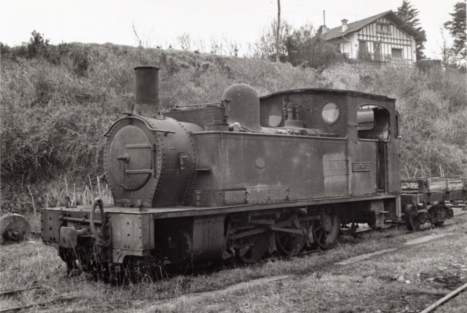 Ferrocarril del Bidasoa , locomotora , foto Juan Bta Cabrera, fondo Aranguren