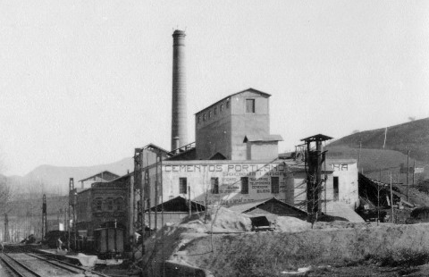 Fábrica de Cementos de Lemona en 1928, archivo EuskoTren, MVF