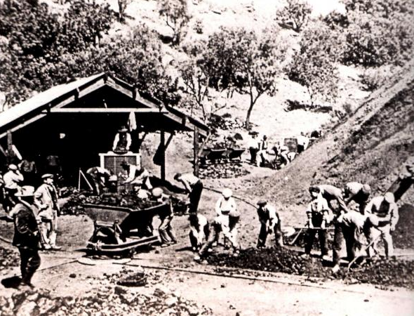 Mines de Can Plomeres, mina Angelita , Ayuntamiento de Malgrat, Archivo Ayuntamiento de Malgrat de Mat , fondo Juli Cardona