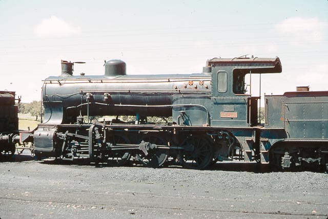 Palazuelo empalme - locomotora 040-2311, foto James M . Jarvis 