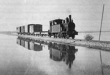 Secundarios de Castilla, tren cerca de La Mudarra, c.1940 , fondo Godofredo Garabito Gregori