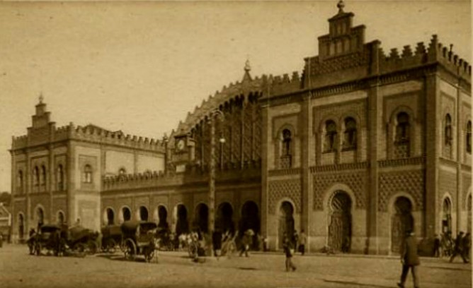 Sevilla Plaza de Armas, postal comercial