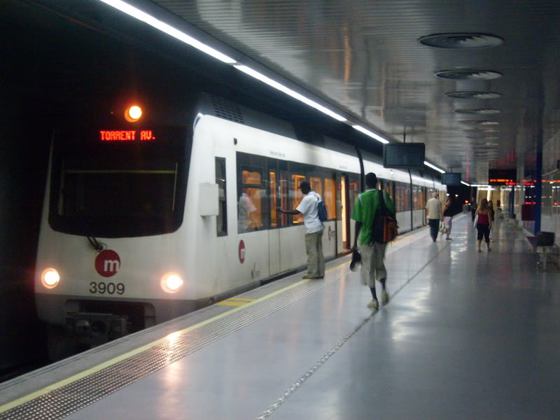 Metro de Valencia- linea 5 Maritim-Torrent