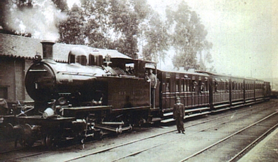 Tren con la locomotora "San Cornelio"