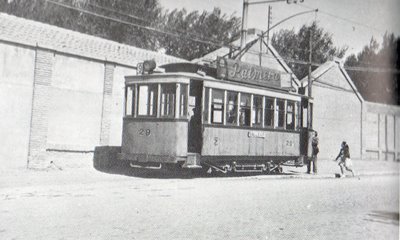 Tranvia nº 29, serie 29/35, en la Avenida de Cataluña, 