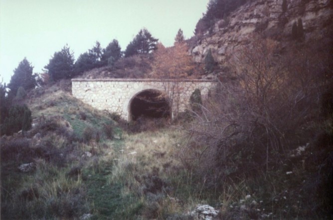 Boca del tunel de la cima de San Yus, foto Juan Manero