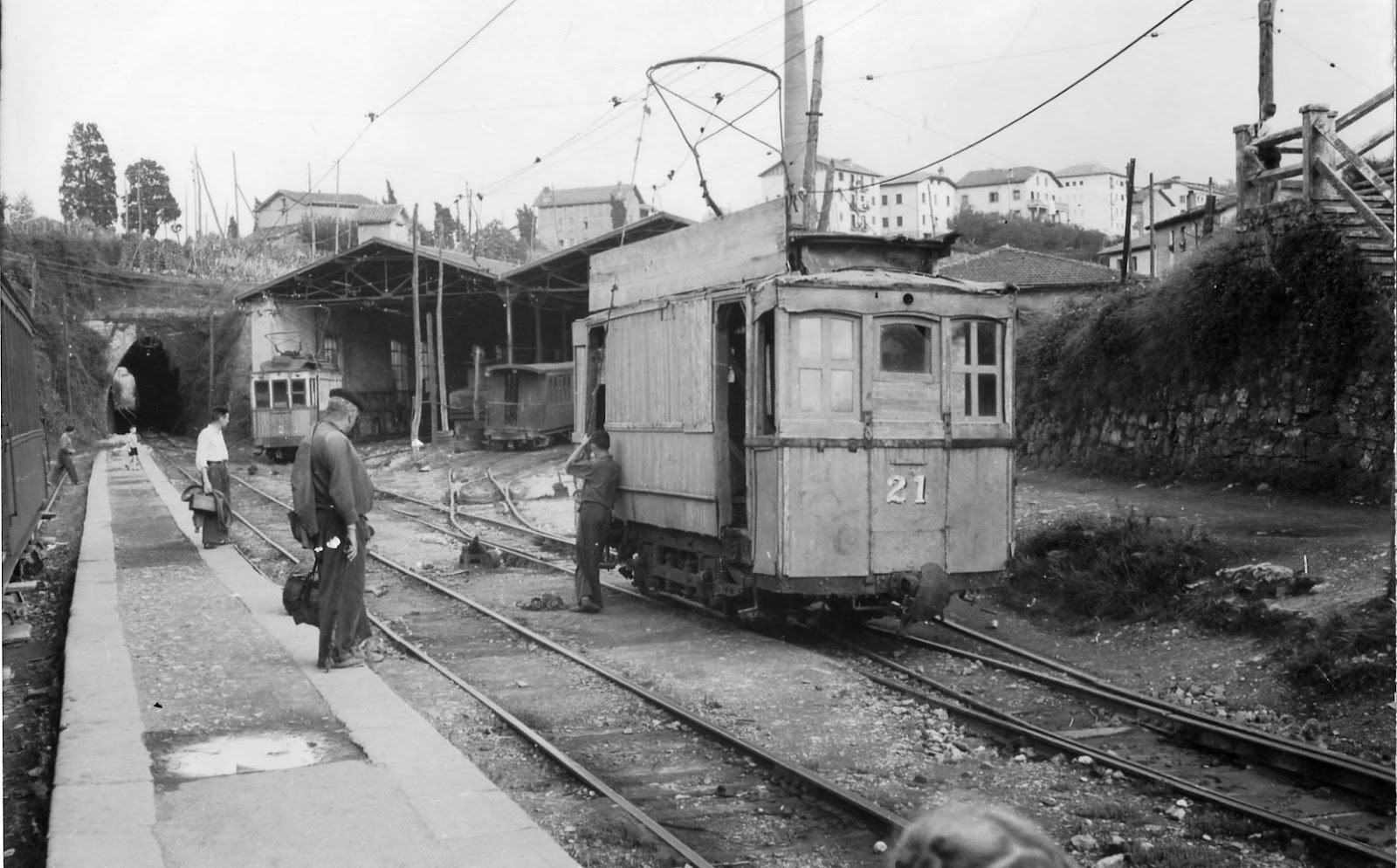 Renteria , coche 21 vias y obras foto Christian Schnabel-17-SEP-55