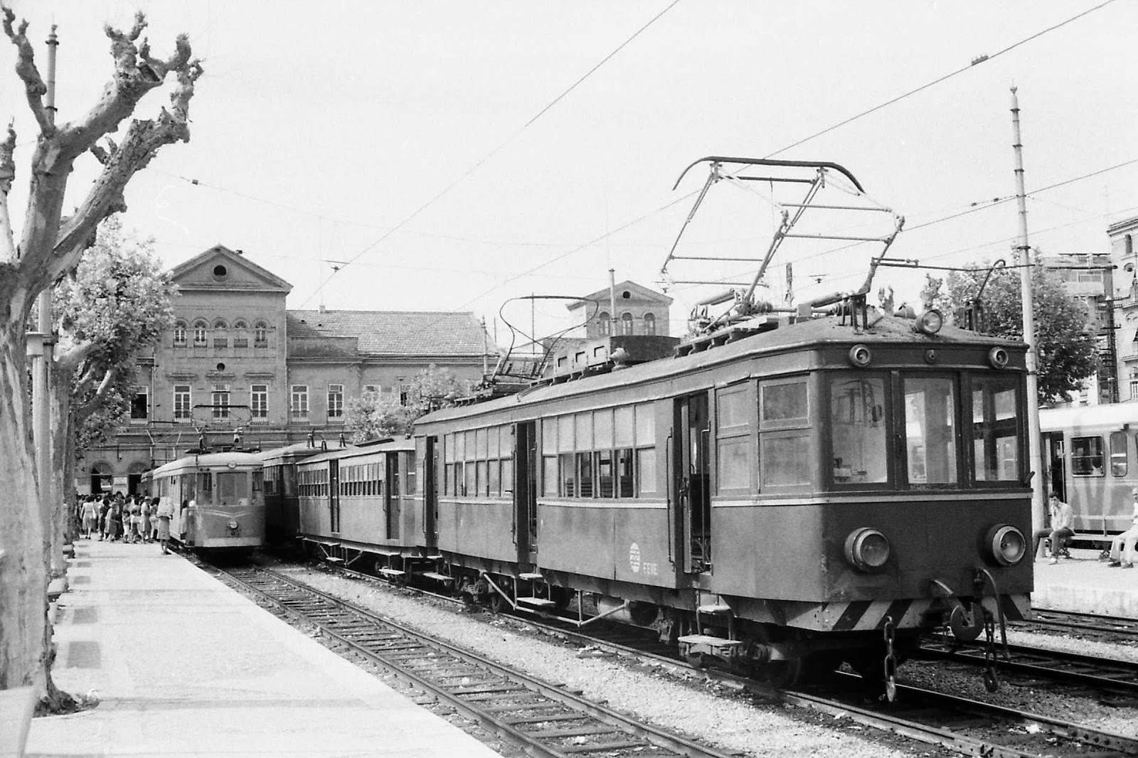 Estacion de Santa Mónica-Pont de Fusta - Valencia -foto: Martin Dieterich