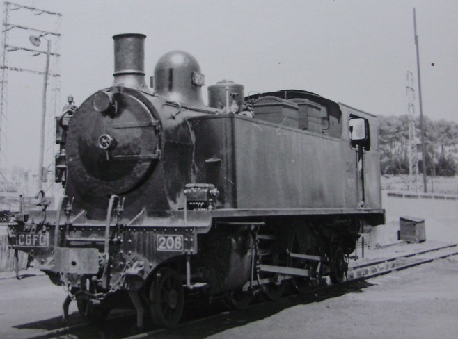 Catalanes, locomotora 208, año 1963, en Manresa Alta , Foto EAS Cotton