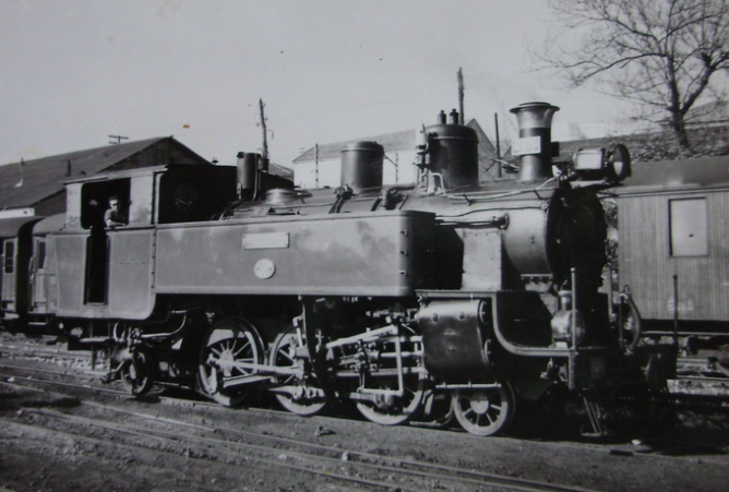 Económicos de Asturias , Locomotora nº 64 , año 1959, fondo Gustavo Reder