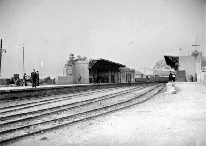 Santander a Bilbao, Estacion provisional de Santander, desaparecida la estacion de la Costa en 1936, fondo Biblioteca Nacional de España