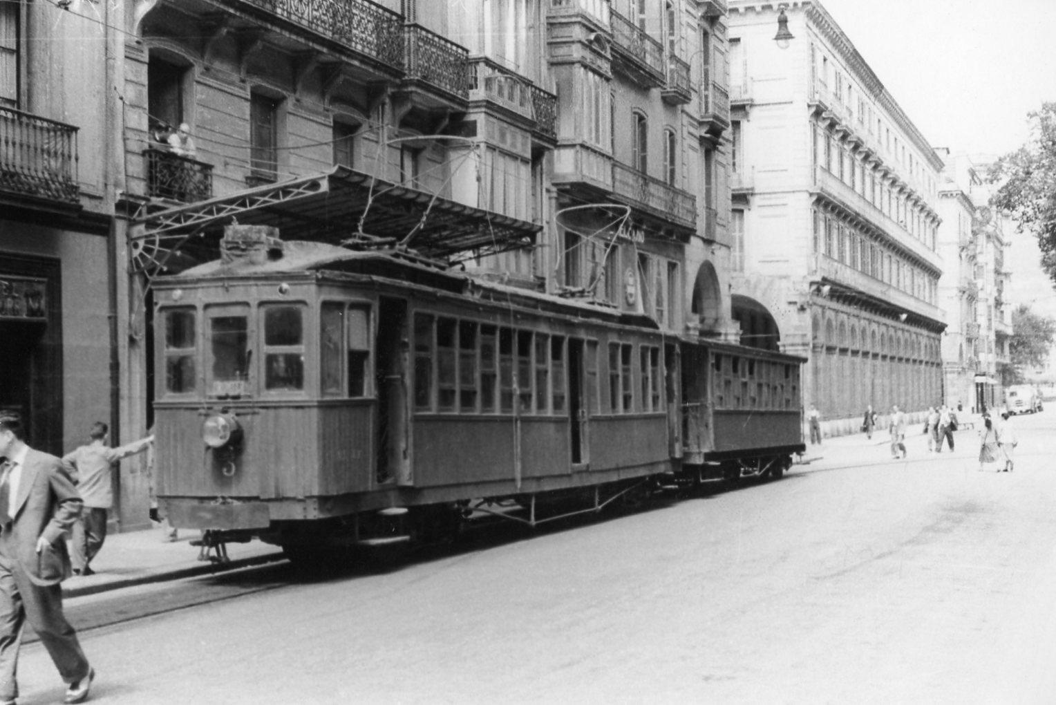 Ferrocarril de S.Sebastian a la frontera, Calle Peñaflorida foto G. Massino