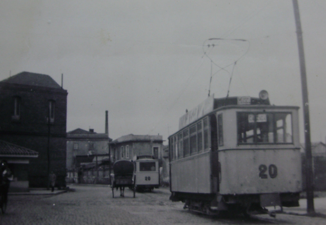 Tranvias de Gijon , coche nº 20. c. 1950, fotografo desconocido