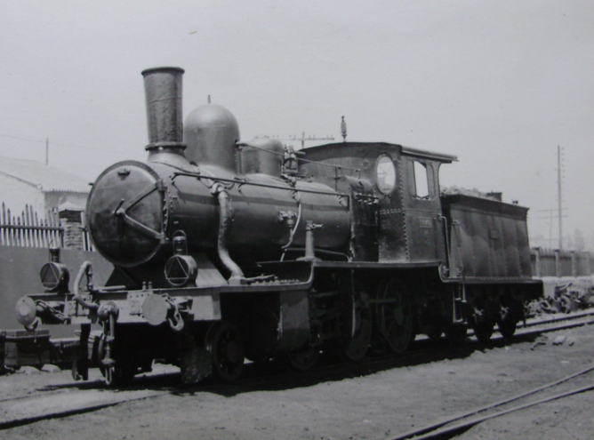 Valencia Alameda , depósito ex Central de Aragón , locomotora Couillet 130-2097, el 7 de mayo de 1963