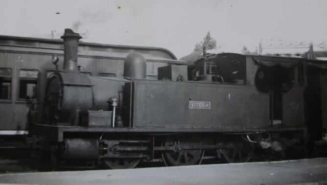 Vasco Navarro, locomotora Victoria, año 1950, fotografo desconocido