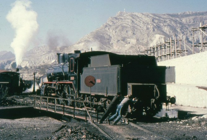 Alcoy, placa giratoria, foto J.B. Snell