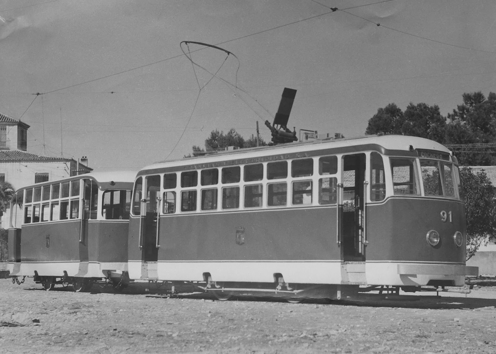 Alicante pareja del tranvia 91 y remolque reconstruccionFondo Historico 