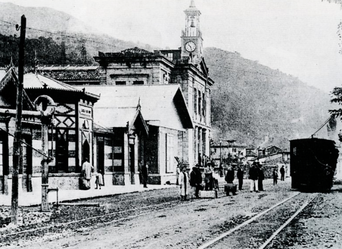 Arriondas a Covadonga , estación de Cangas de Onis