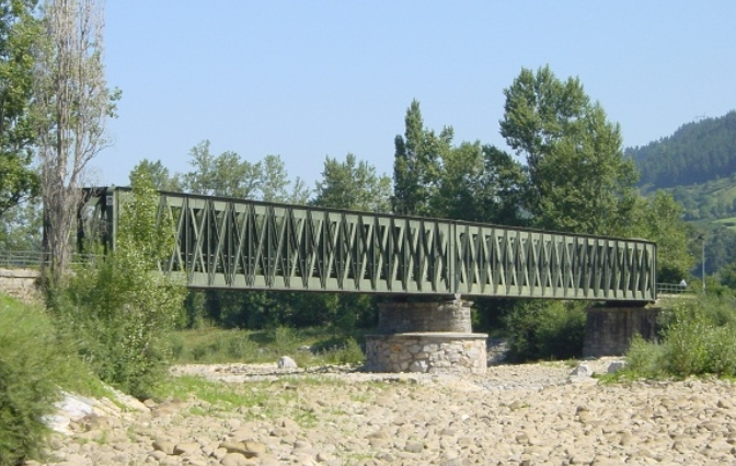 Astillero a Ontaneda , puente sobre el Pas, fondo G. Alonso