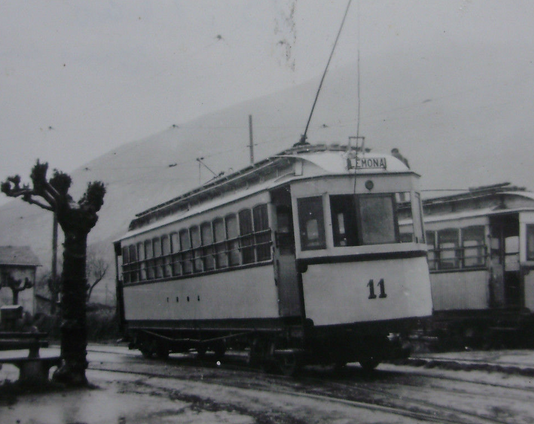 Bilbao a Durango , coche nº 11, año 1950, fondo J. Aranguren