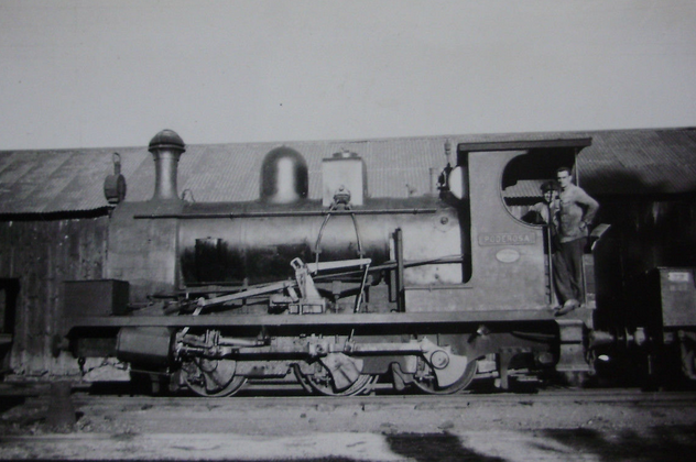 Buitron a San Juan del Puerto , locomotora nº 11, año 1959, fondo Gustavo Reder