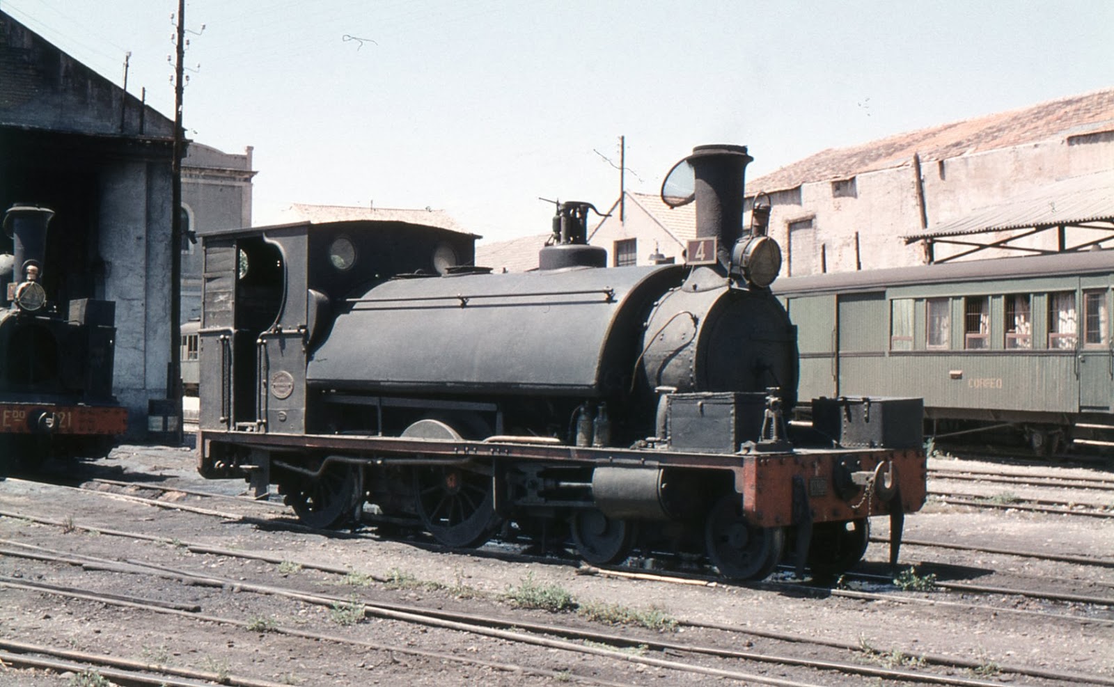 Carcagente a Gandia , Locomotora Blak S. Foto Xavier Santamaría