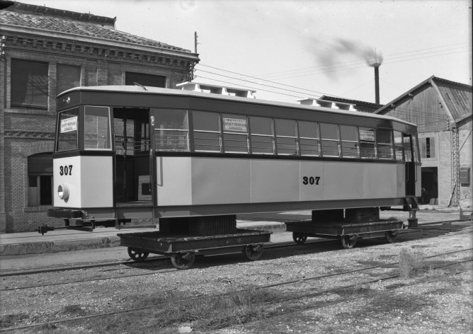 Carde y Escoriaza, carroceria del 307 pata tranvias de Valencia, en Carde y Escoriaza, fondo Archivo Diputacion de Zaragoza