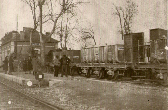 Central de Aragon , estacion e Navajas, año 1910, estacionamiento de vagones para mineral, fotoLaruy, Archivo Diaz Prospér