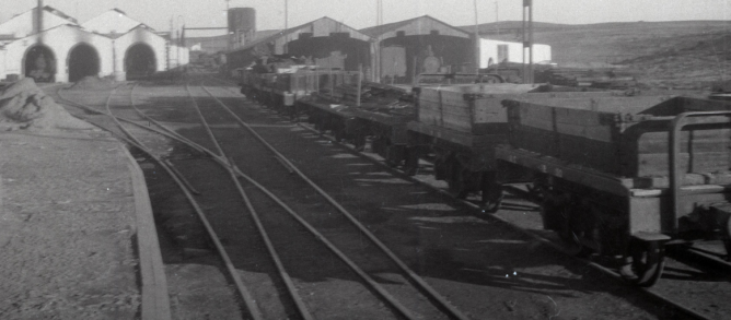 Cocheras y talleres de la estacion de Valvrde del Camino, foto Marta