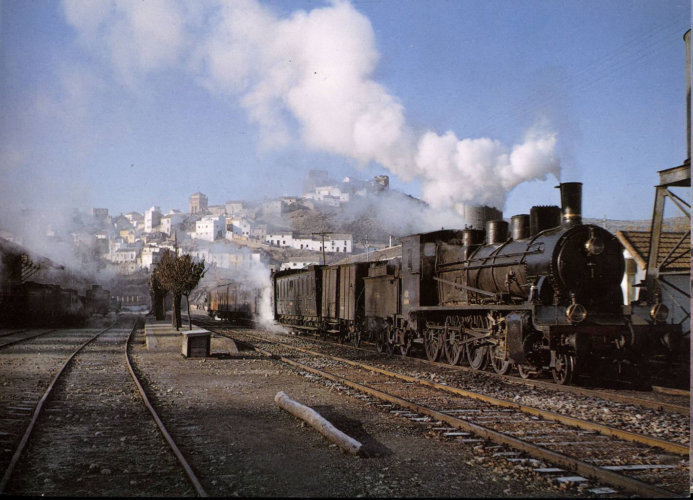 Correo Granada Alicante , estacion de Iznalloz , 1965 , foto Marc Dalhstom