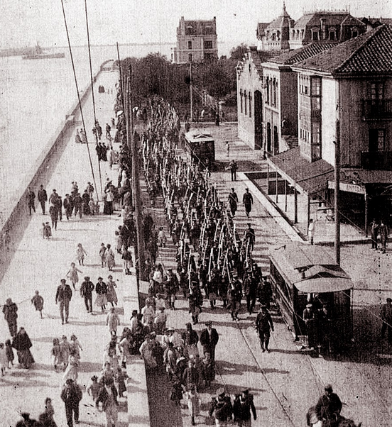 El tranvia en Guetxo ( Las Arenas)