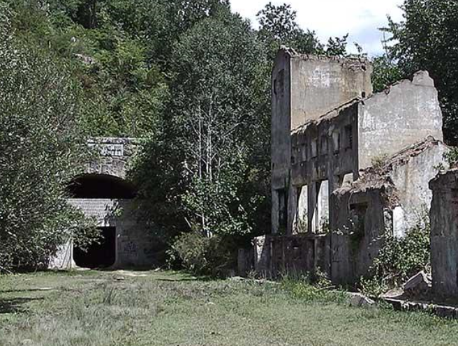 Entrada del tunel de La Egaña , en2017, foto Productora Objetivo Famly