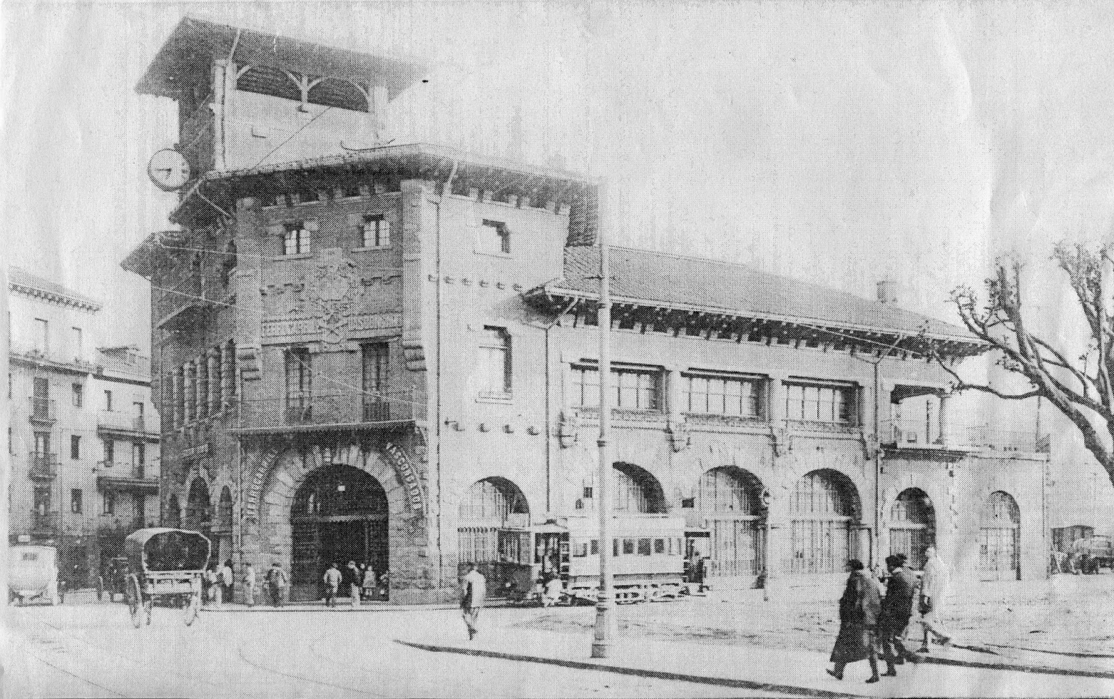 Estacion de Atxuri, parada del tranvia de Bilbao. Euskotren MVF