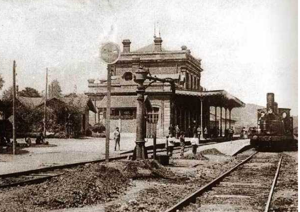 Estacion de Avilés- Linea de Villabona a Avilés