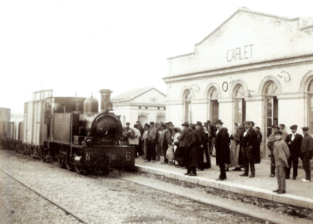 Estacion de Carlet , locomotora nº 6 Kerr Stuart, archivo Esteban Gonzalo Rogel