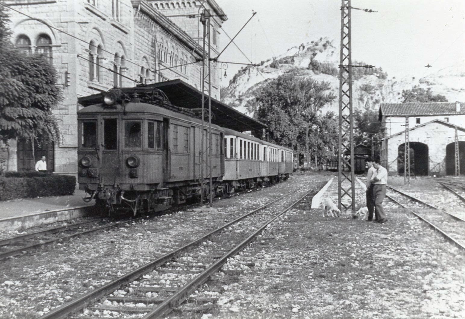 Estacion de Estella, Fondo Juan Bautista Cabrera , fondo Euskotren MVF