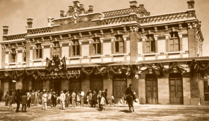 Estación de Murcia , linea de Murcia a Mula y Caravaca, en 1933, el dia de la inauguracion de la línea