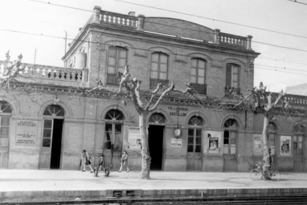 Estación de Villanueva de Castellón, año 1964, foto V. Marquez, archivo AHFGV