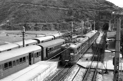 Estación de Lutxana, enlace con el bilbao a Las Arenas. Foto Felix Zurita Moreno, Archivo Josep Miquel Solé