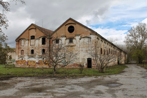 Exterior de la fábrica , archivo Bea