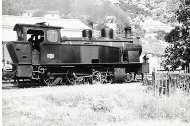 Fc de la Marina , locomotora Hanhomag , fotografia Xavier Santamaria