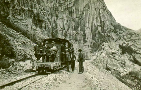Inauguaracion de la linea de Pereda a La Foz en 1921, Archivo A.C. Los Avelinos