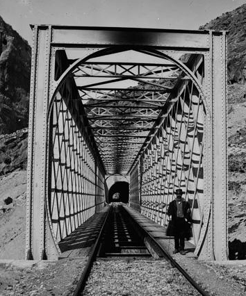 Linea de Córdoba á Malaga, viaducto de Gaytan, foto J. Lauren , Archivo R. Vernacci, Fondo Fototeca del P.H.